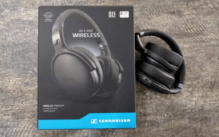 Sennheiser HD 4.40 packaging