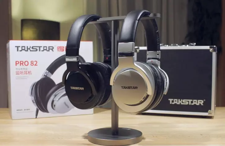 The Pro 82 comes in two colors - Black and Silver