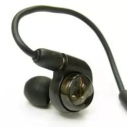 photo of the Audio-Technica ATH-E40