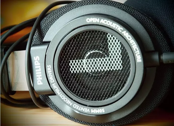 philips-shp9500-headphones