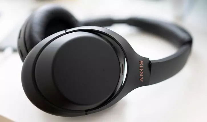Sony Noise Cancelling Headphones WH1000XM3