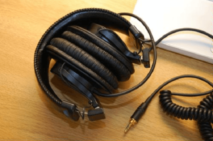 Sony MDR-7506 folds into a compact design