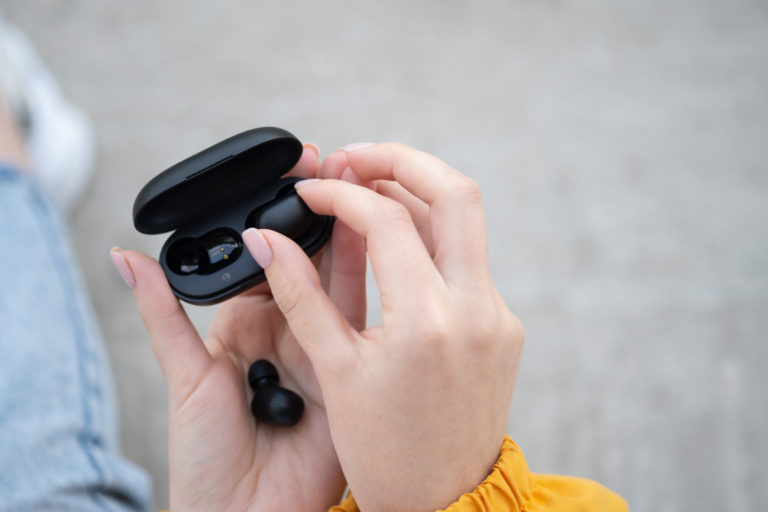 Can You Use Bluetooth Headphones on an Airplane? SoundGearLab