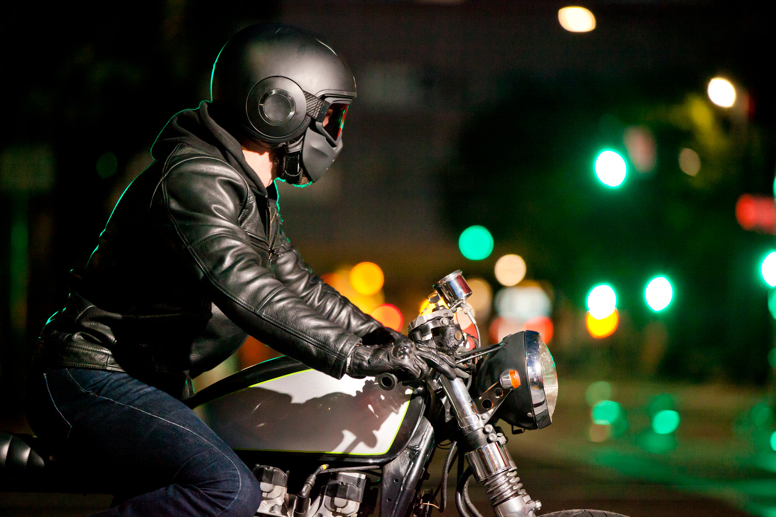 bluetooth earbuds for motorcycles