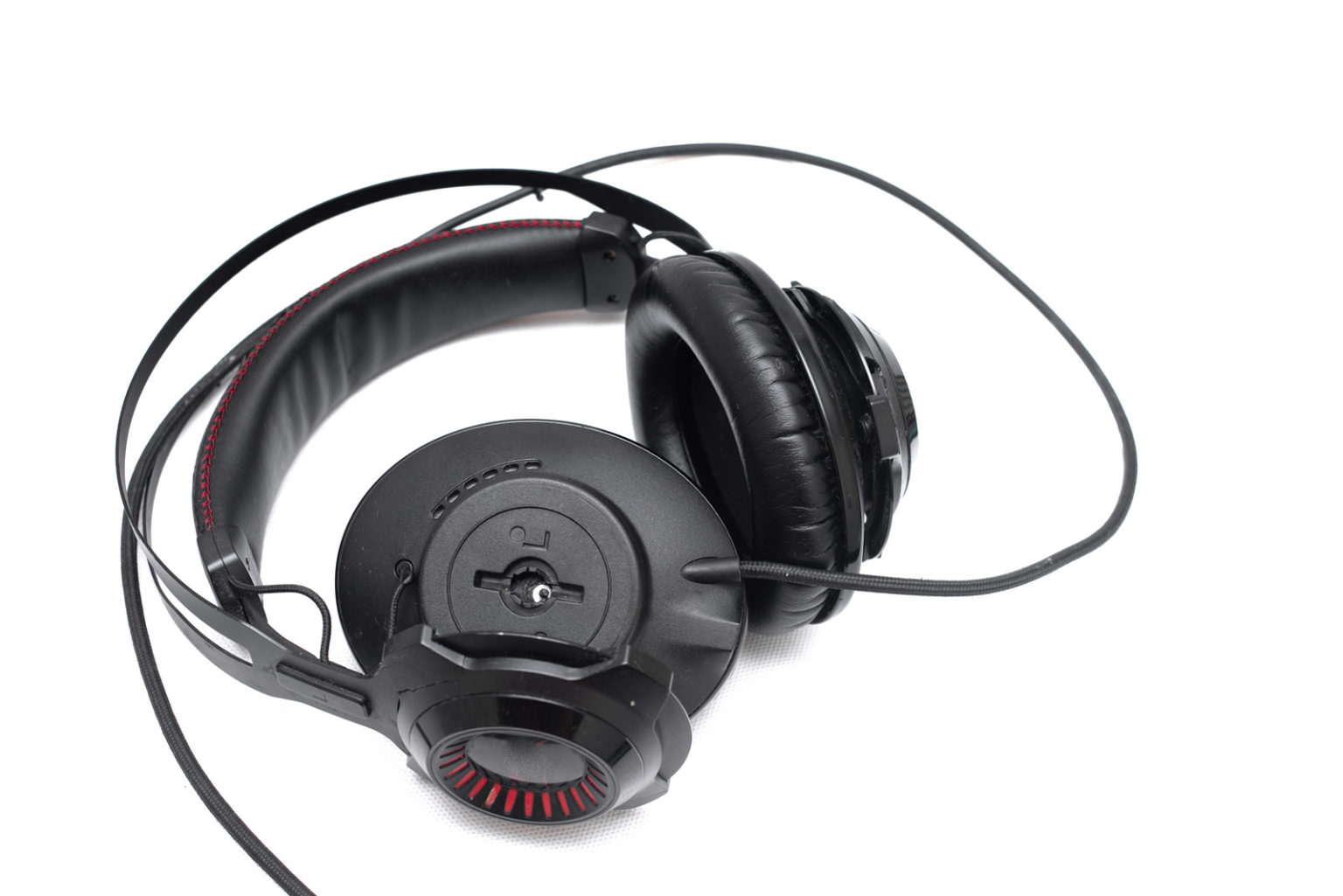 How Long Should Headphones Last? Why Do They Break Easily? SoundGearLab