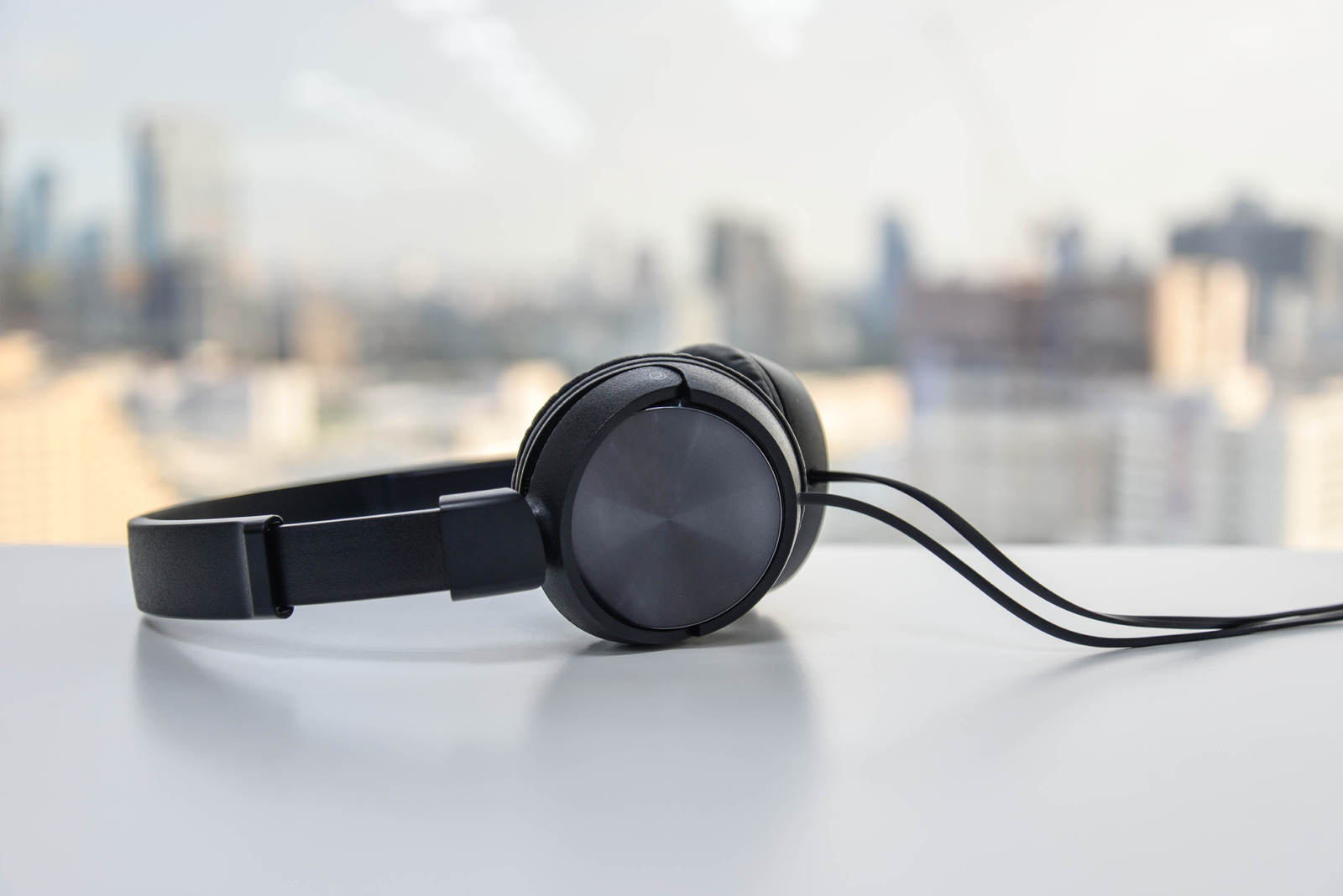 Can I Wear OverEar Headphones With An Ear Infection? SoundGearLab