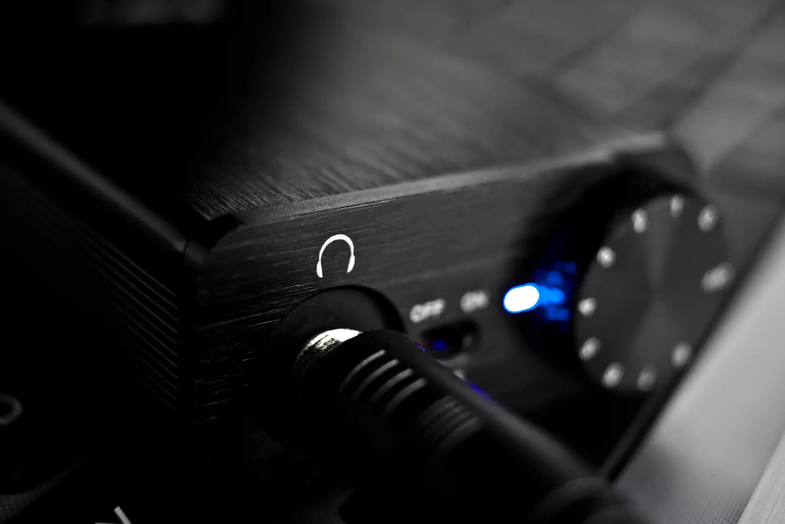 Headphone amp, professional.