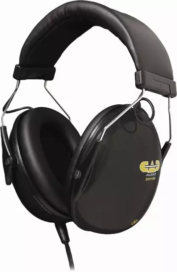 photo of the CAD Audio DH100