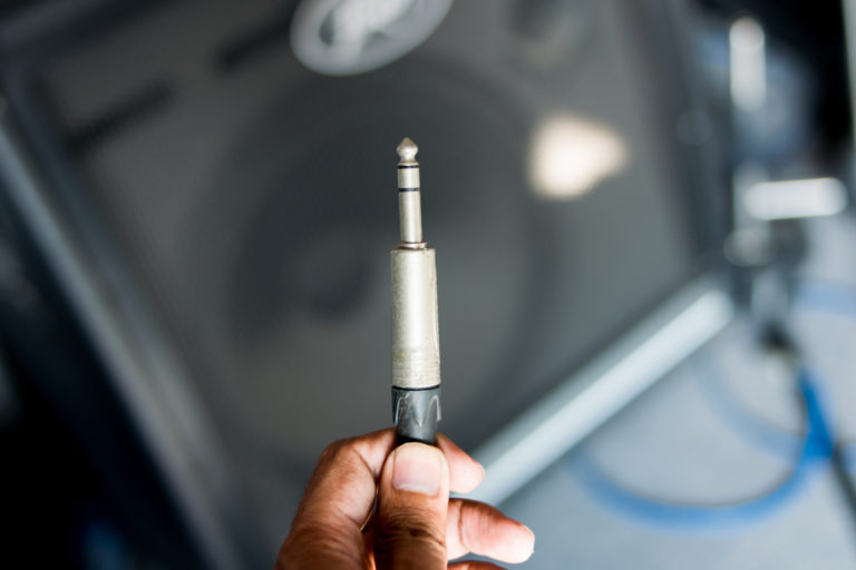 Line Out vs. Headphone Out What's the difference? SoundGearLab