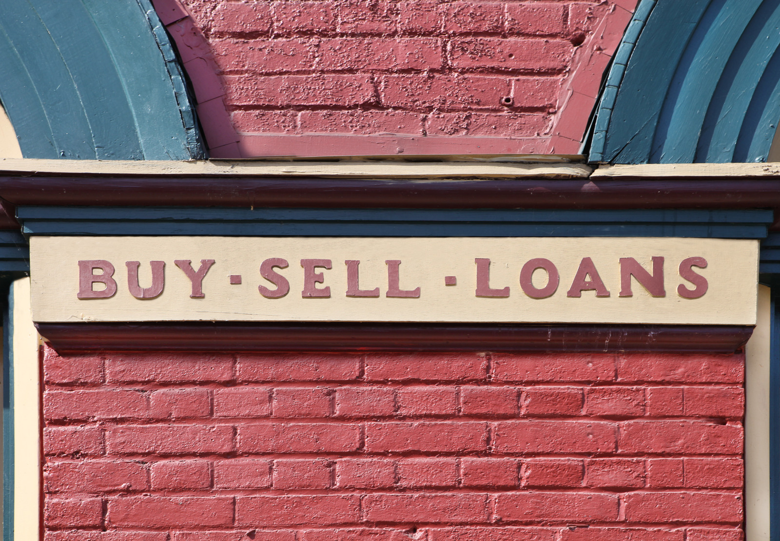 Do pawn shops buy headphones? How much do they pay? SoundGearLab